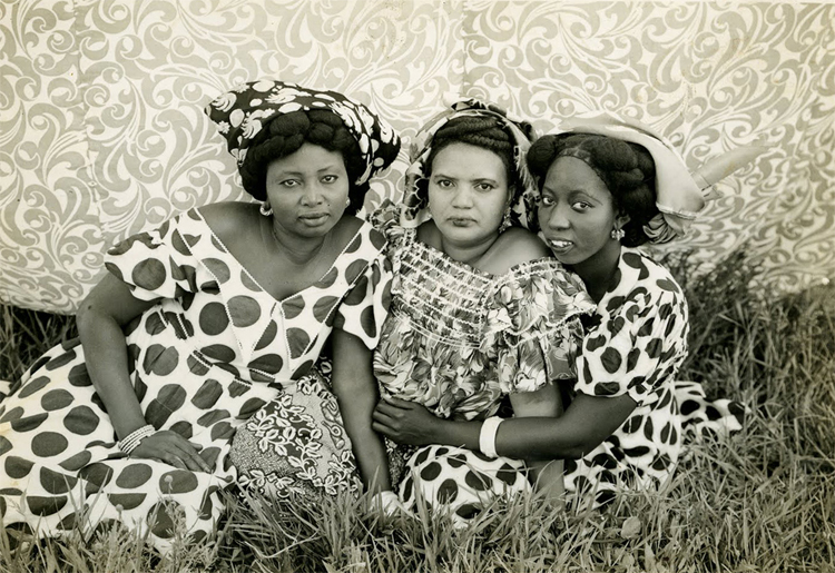 Seydou Keïta, Three Malian Women